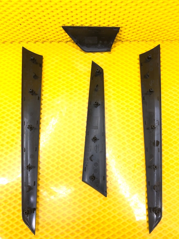 Накладка декоративная Mercedes-Benz C-Class 2010 W204