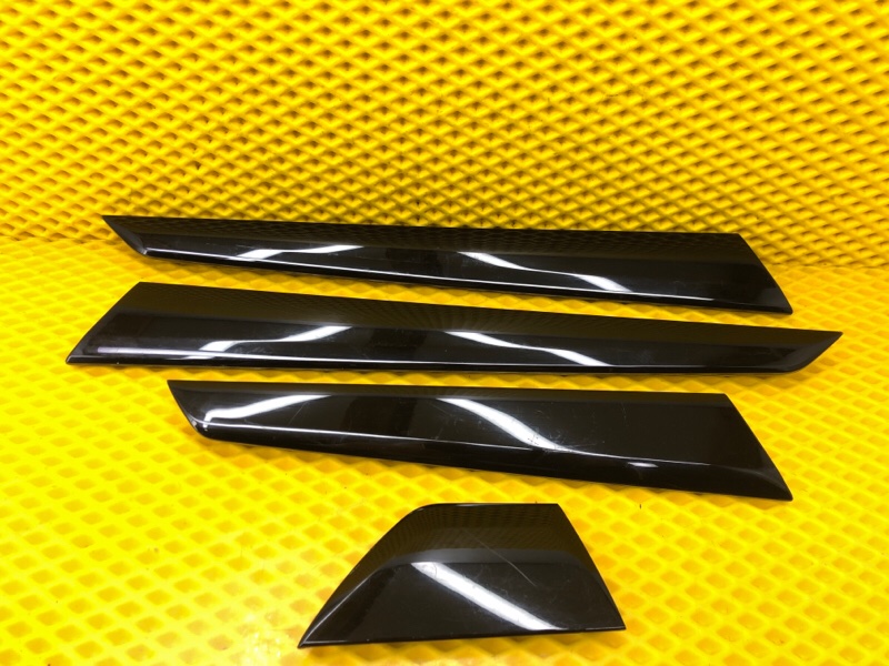 Накладка декоративная Mercedes-Benz C-Class 2010 W204