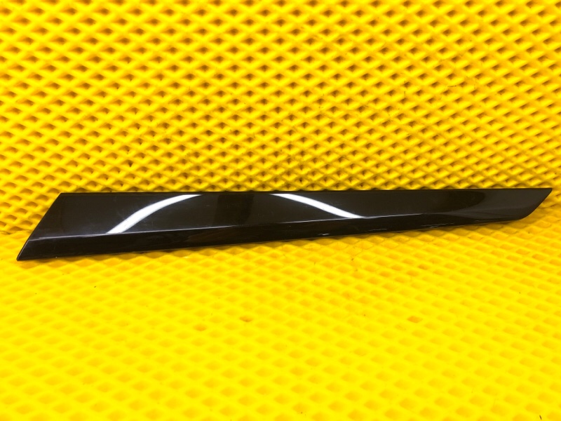 Накладка декоративная Mercedes-Benz C-Class 2010 W204