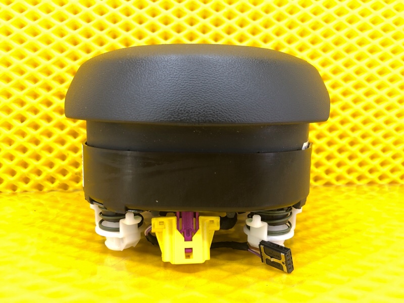 Подушка безопасности в руль Audi Q7 2014 4LB