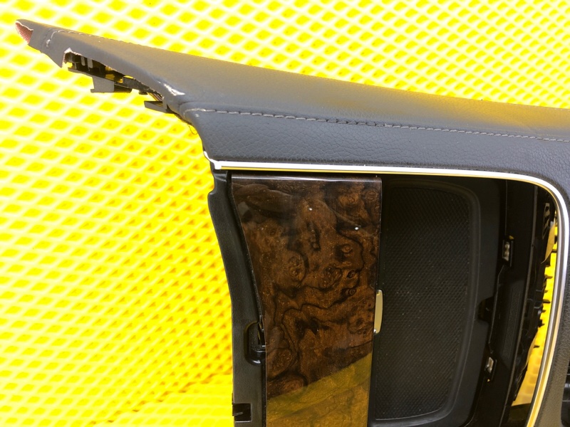 Накладка центральной консоли Mercedes-Benz S-Class 2014 W222