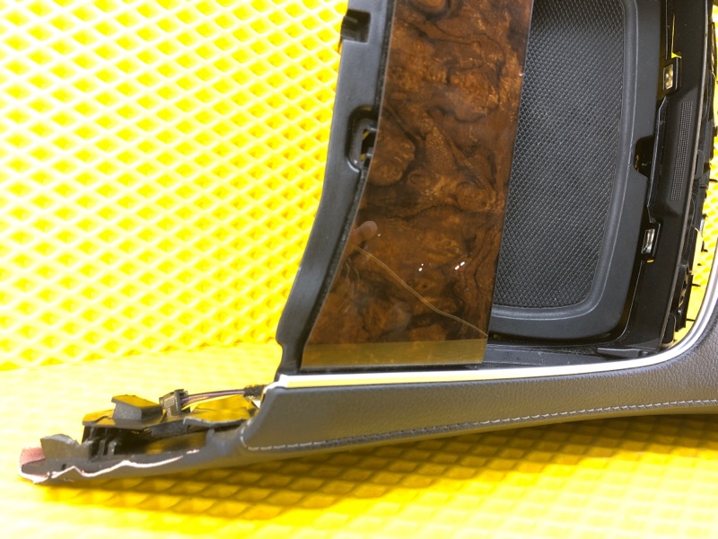 Накладка центральной консоли Mercedes-Benz S-Class 2014 W222