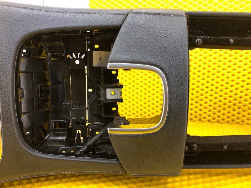 Накладка центральной консоли Mercedes-Benz S-Class 2014 W222