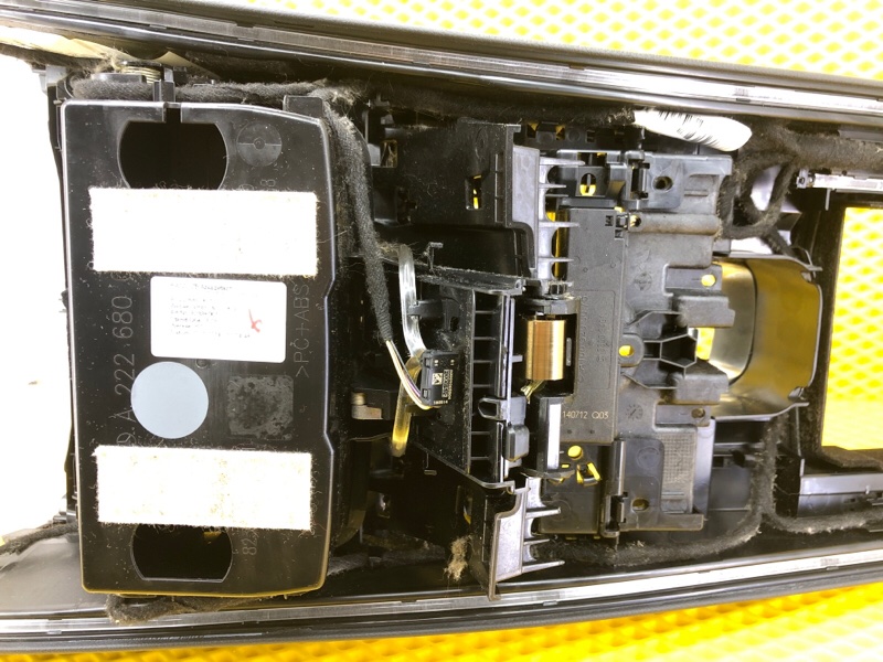 Накладка центральной консоли Mercedes-Benz S-Class 2014 W222