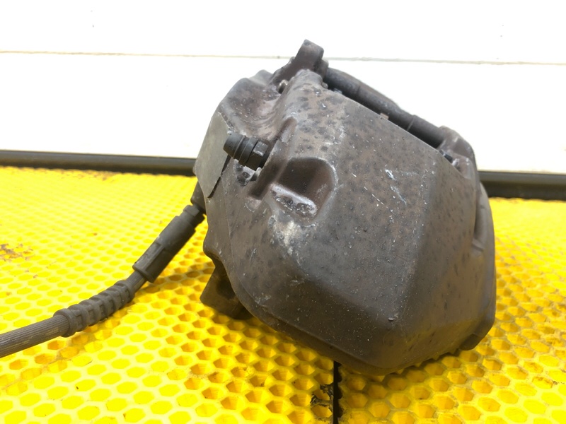 Суппорт тормозной передний левый Mercedes-Benz S-Class 2014 W222