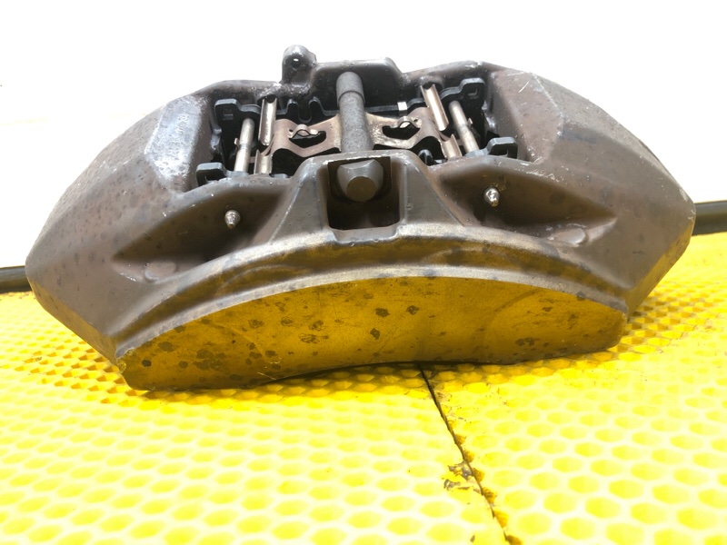 Суппорт тормозной передний левый Mercedes-Benz S-Class 2014 W222