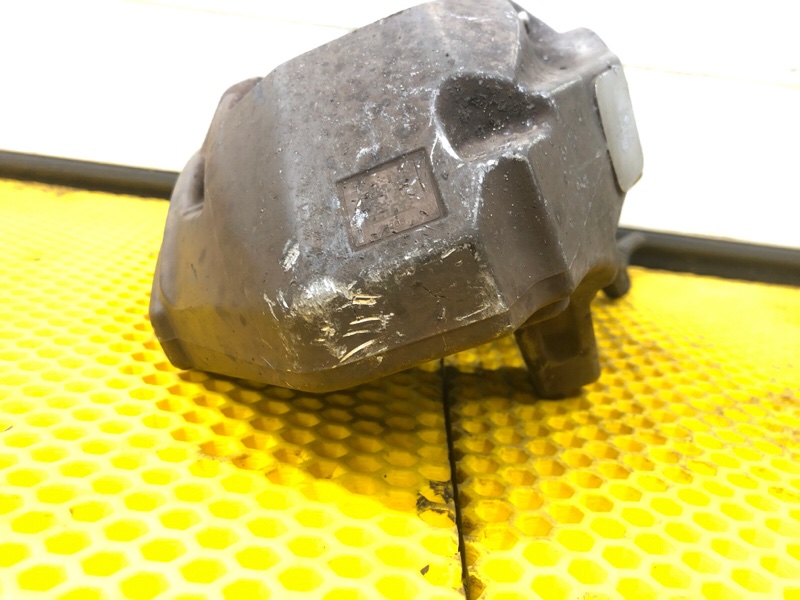 Суппорт тормозной передний левый Mercedes-Benz S-Class 2014 W222