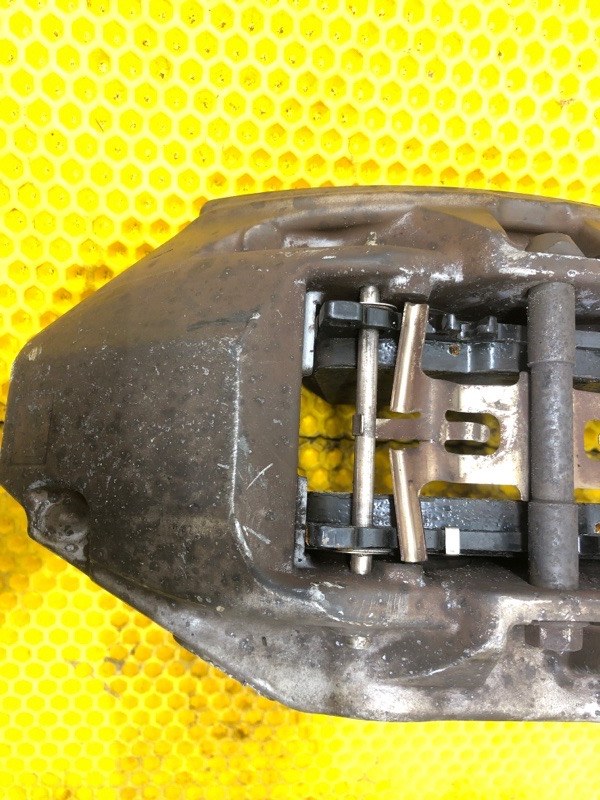 Суппорт тормозной передний левый Mercedes-Benz S-Class 2014 W222