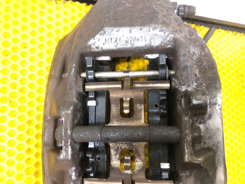 Суппорт тормозной передний левый Mercedes-Benz S-Class 2014 W222