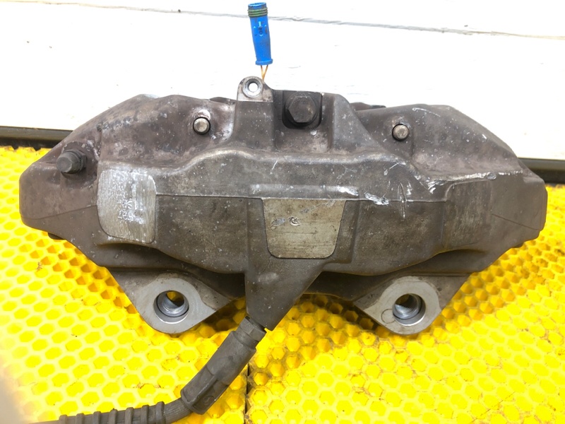 Суппорт тормозной передний правый Mercedes-Benz S-Class 2014 W222