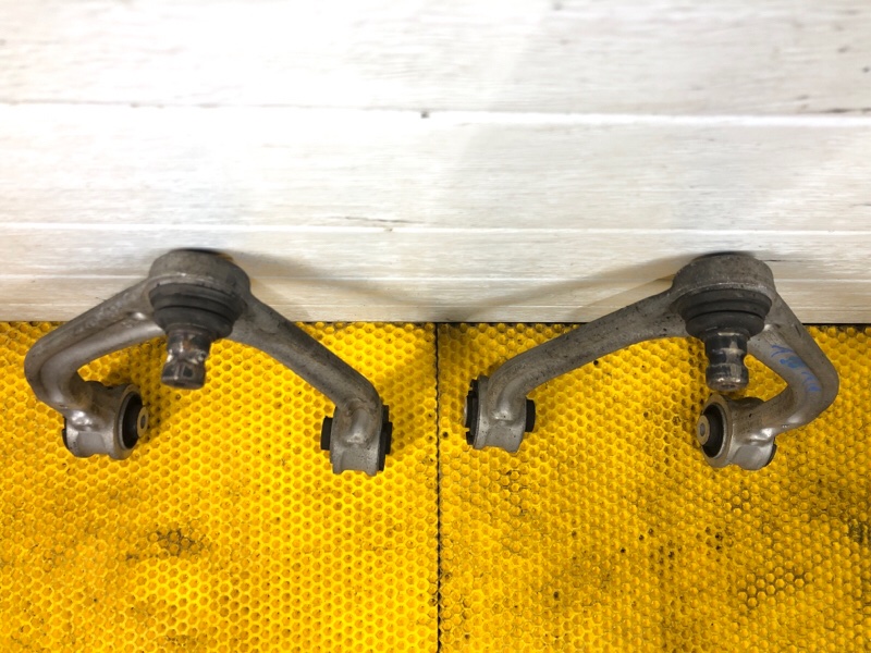 Рычаг верхний Mercedes-Benz S-Class 2014 W222