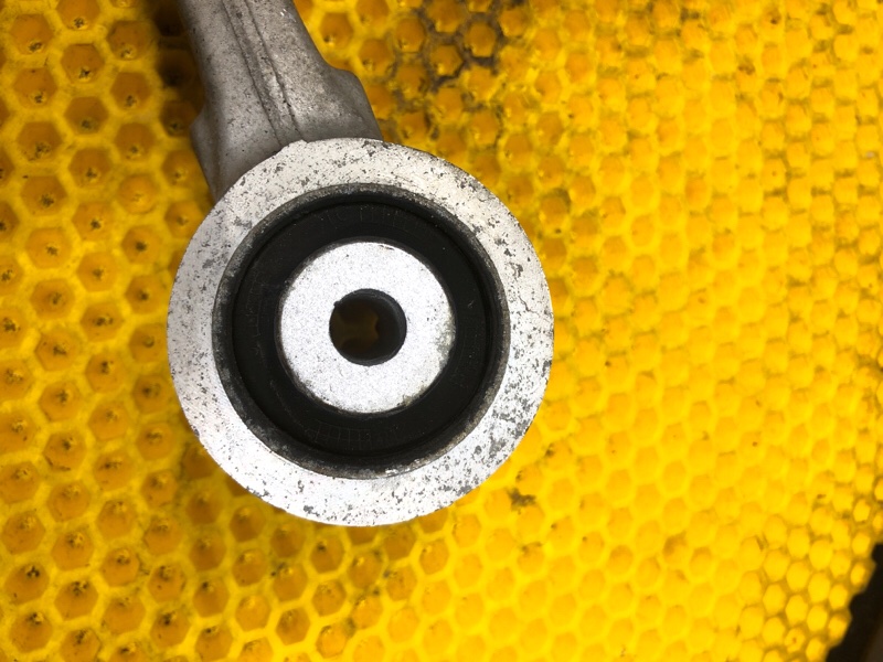 Рычаг верхний Mercedes-Benz S-Class 2014 W222