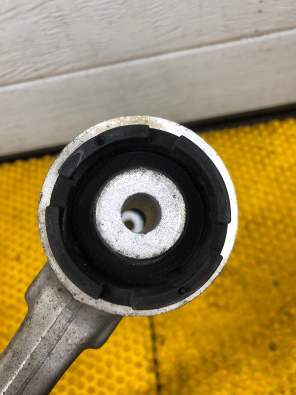 Рычаг верхний Mercedes-Benz S-Class 2014 W222