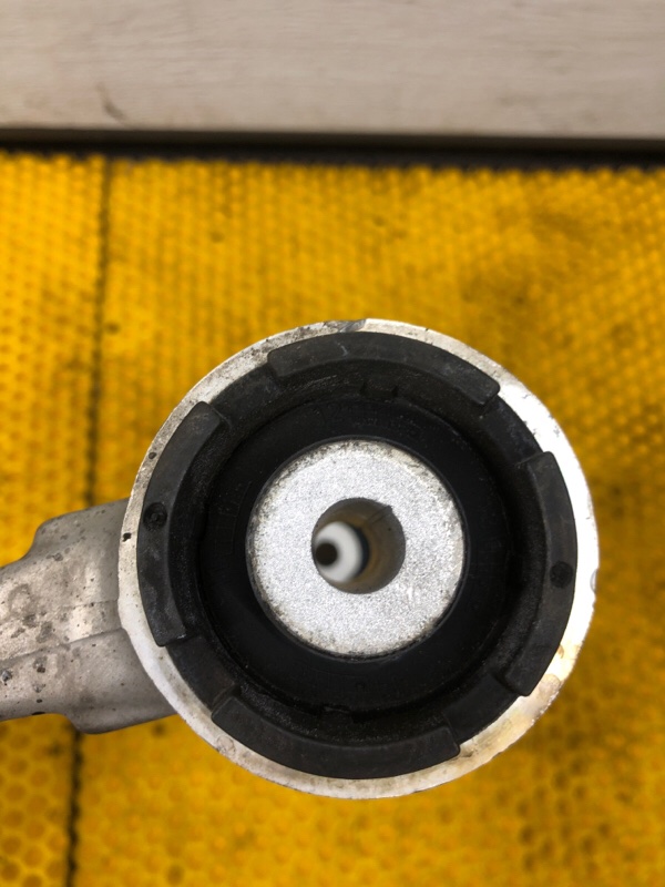 Рычаг верхний Mercedes-Benz S-Class 2014 W222