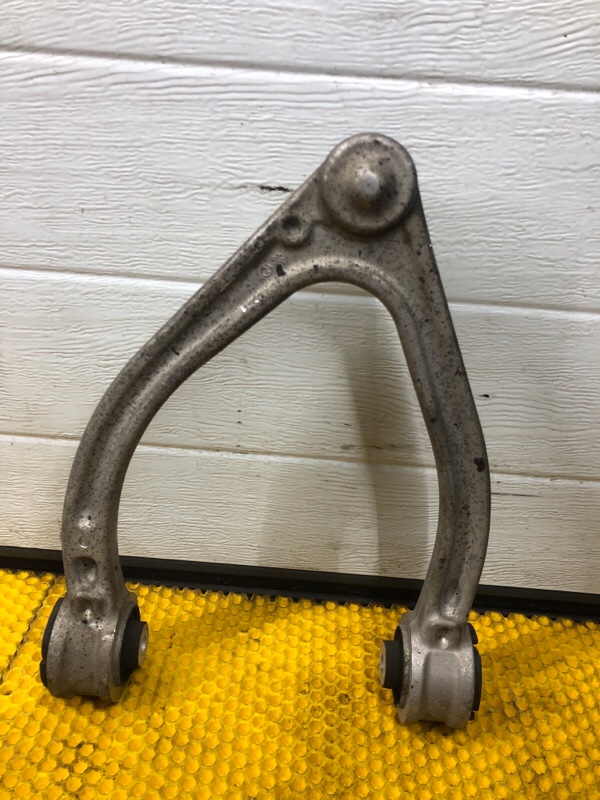 Рычаг верхний Mercedes-Benz S-Class 2014 W222