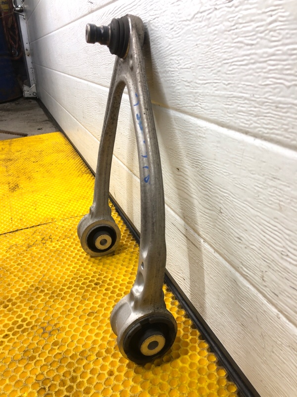 Рычаг верхний Mercedes-Benz S-Class 2014 W222