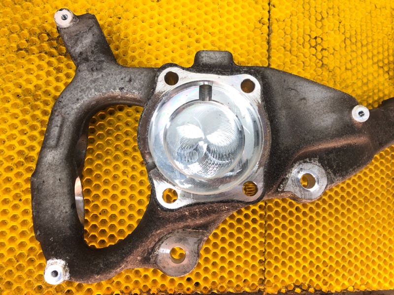 Кулак передний левый Mercedes-Benz S-Class 2014 W222