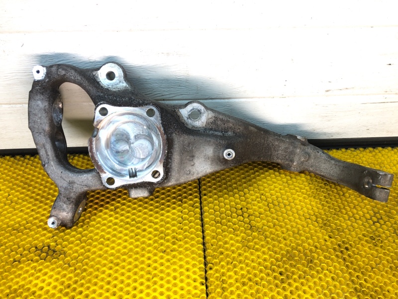 Кулак передний правый Mercedes-Benz S-Class 2014 W222