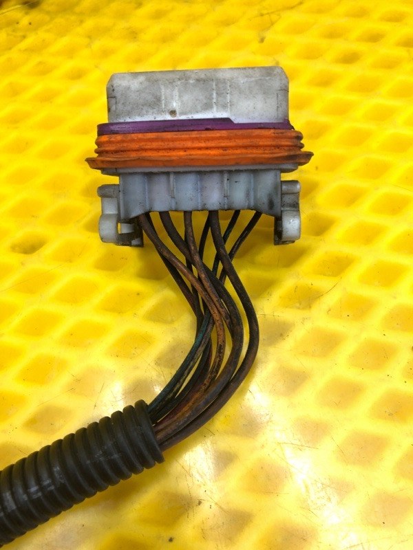 Проводка фары Volkswagen Touareg 2008 7L6