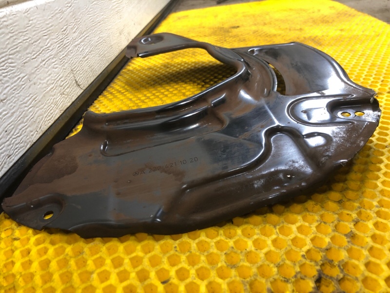 Кожух тормозного диска Mercedes-Benz S-Class 2014 W222