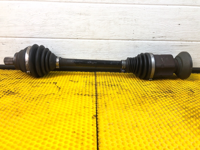 Привод передний правый Volkswagen Tiguan 2013 5N1