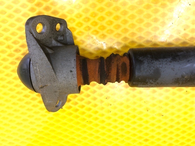 Амортизатор Volkswagen Tiguan 2013 5N1