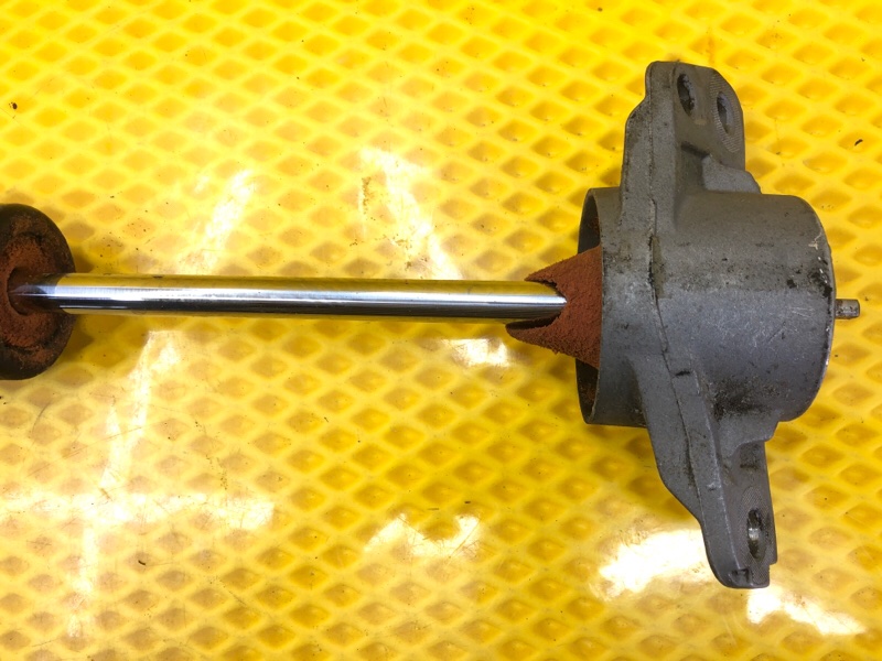 Амортизатор Volkswagen Tiguan 2013 5N1