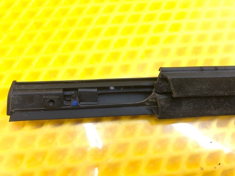 Молдинг стекла Omoda C5 2023