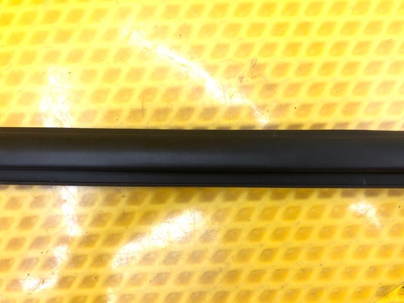 Молдинг стекла Omoda C5 2023