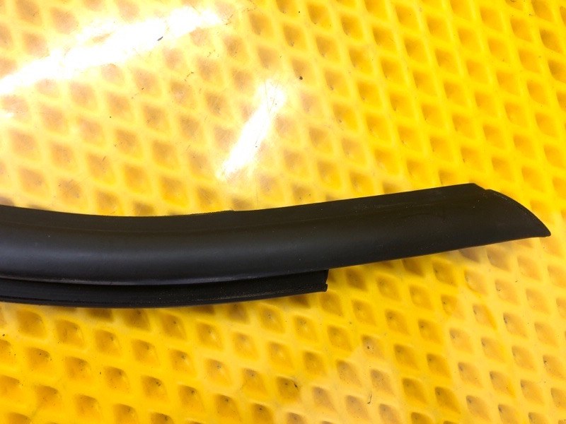 Молдинг стекла Omoda C5 2023