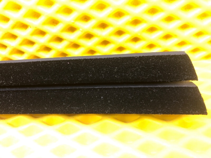 Уплотнитель двери передней правой Omoda C5 2023