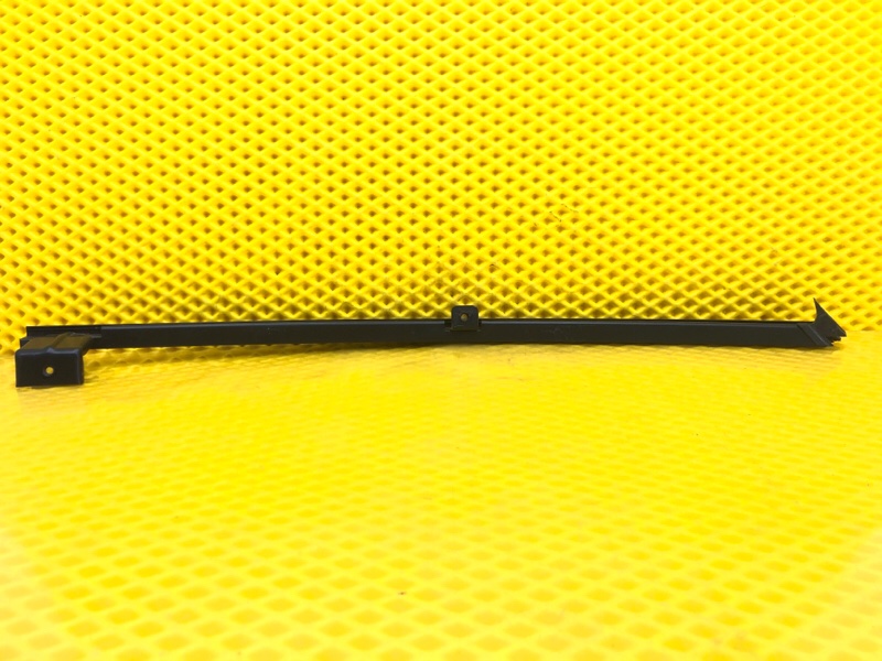 Направляющая стекла двери Omoda C5 2023