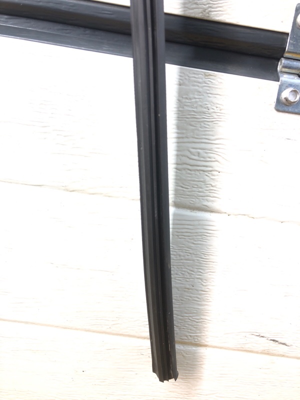 Уплотнитель стекла двери Omoda C5 2023