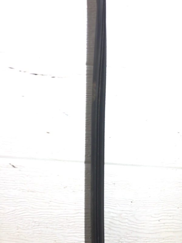 Уплотнитель стекла двери Omoda C5 2023