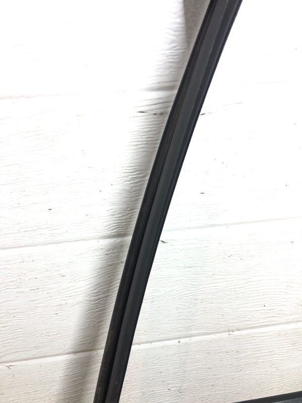 Уплотнитель стекла двери Omoda C5 2023