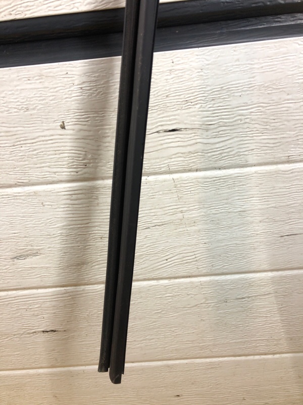 Уплотнитель стекла двери Omoda C5 2023