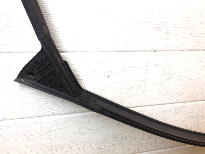 Уплотнитель двери Omoda C5 2023