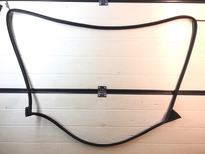 Уплотнитель двери Omoda C5 2023