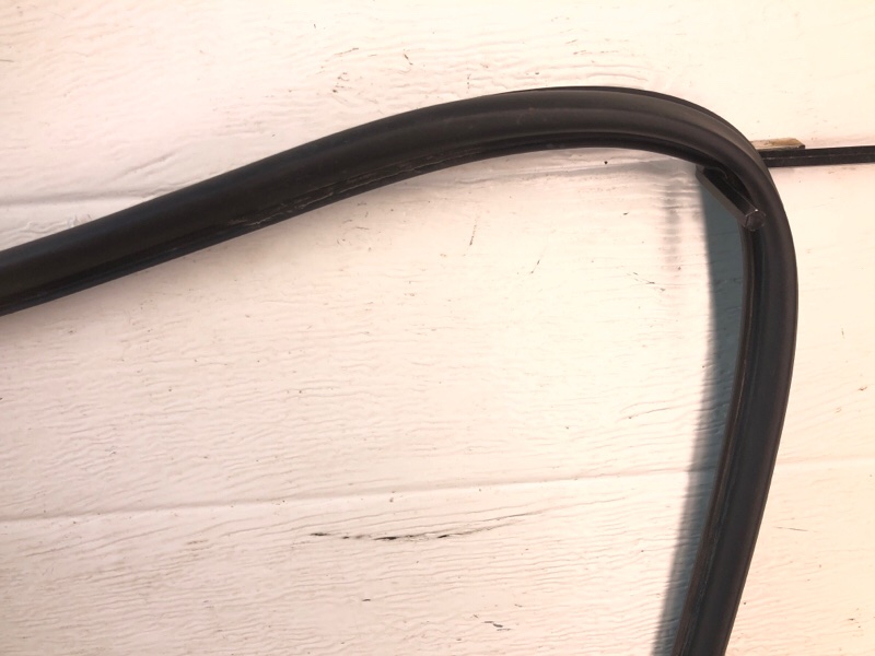 Уплотнитель двери Omoda C5 2023