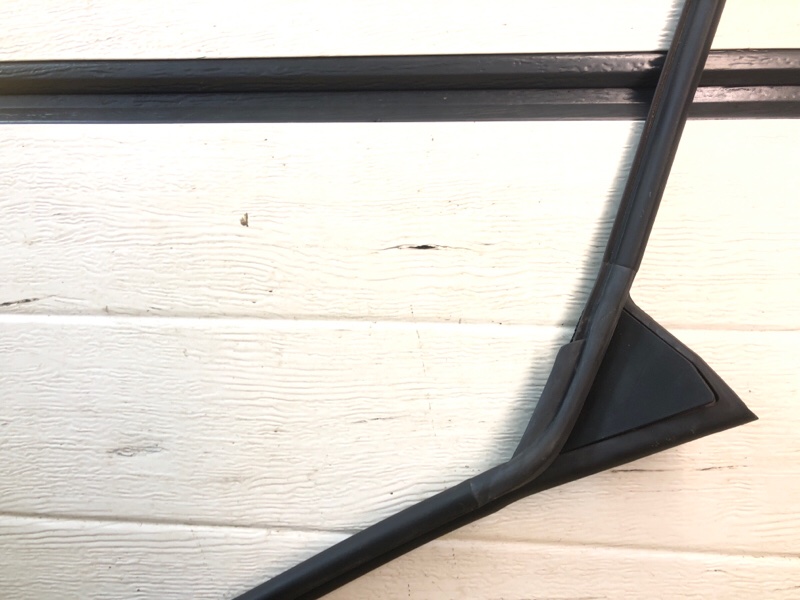 Уплотнитель двери Omoda C5 2023