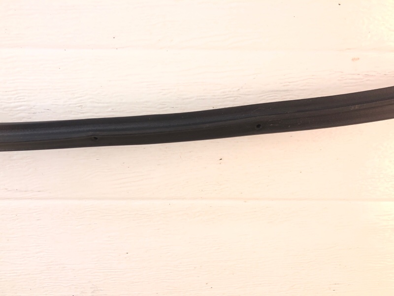 Уплотнитель двери Omoda C5 2023