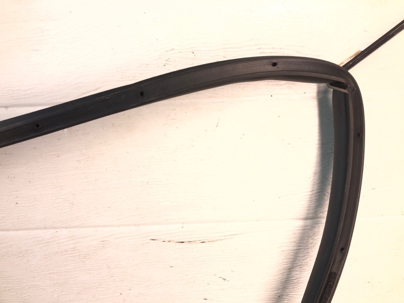 Уплотнитель двери Omoda C5 2023