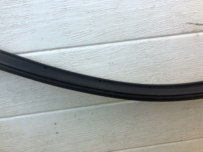 Уплотнитель двери Omoda C5 2023