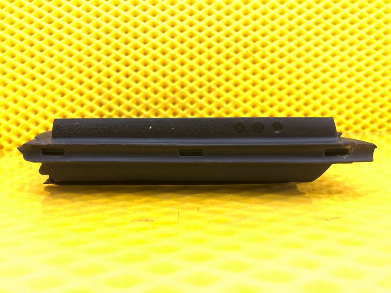 Стекло боковое правое (форточка) Omoda C5 2023