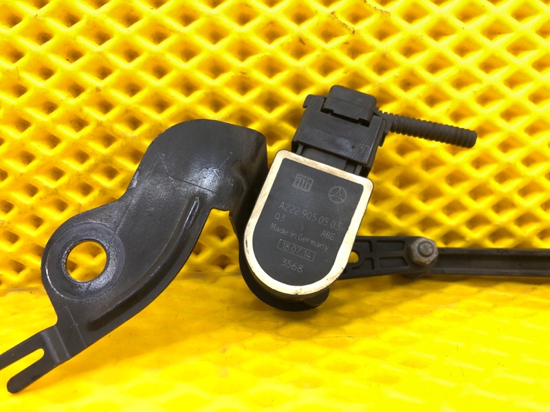 Датчик дорожного просвета Mercedes-Benz S-Class 2014 W222