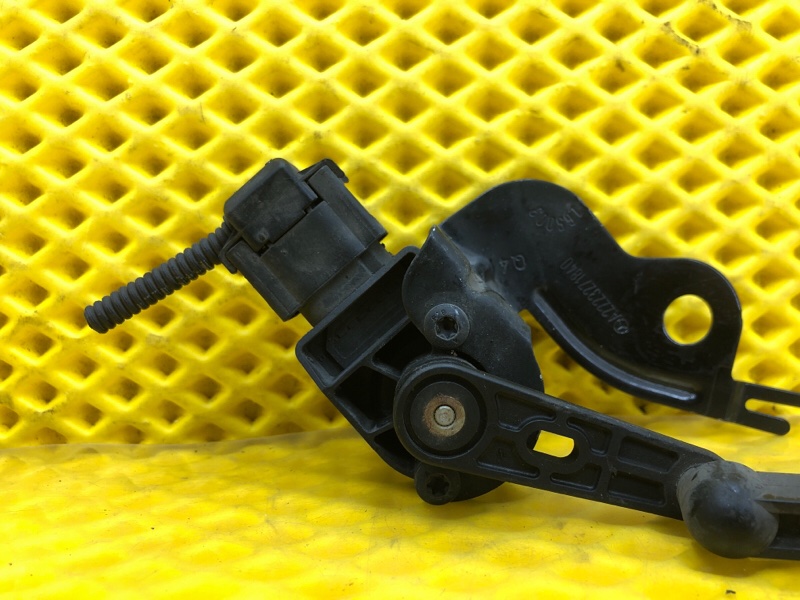 Датчик дорожного просвета Mercedes-Benz S-Class 2014 W222