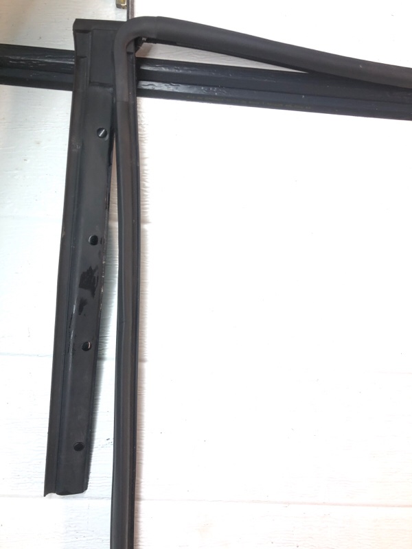 Уплотнитель двери задней правой Omoda C5 2023