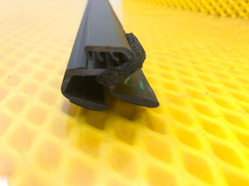 Уплотнитель двери задней Omoda C5 2023