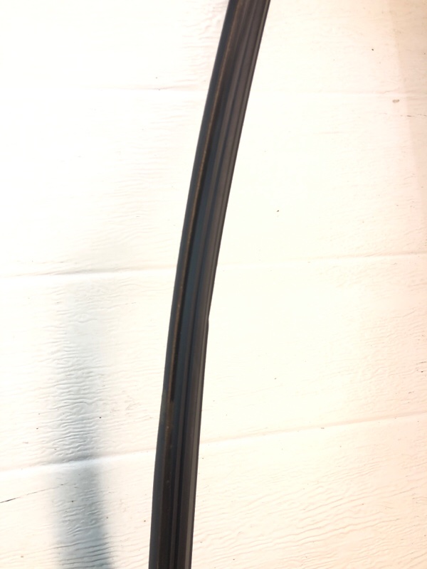 Уплотнитель стекла двери Omoda C5 2023