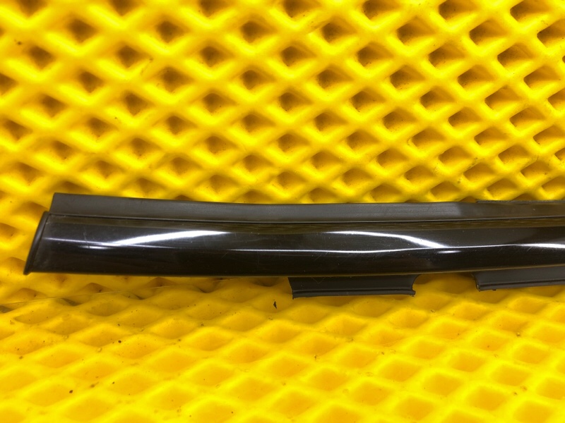 Молдинг двери задней правой Omoda C5 2023